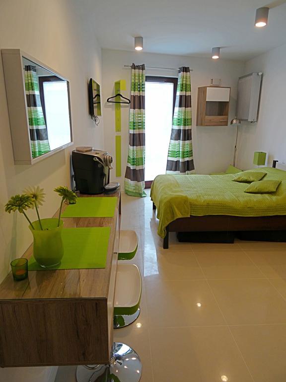 Apartamenty Metro Mlociny Varsóvia Quarto foto