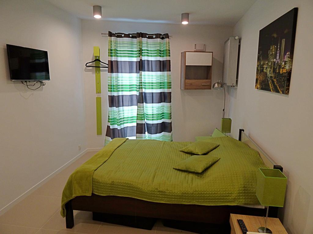 Apartamenty Metro Mlociny Varsóvia Quarto foto